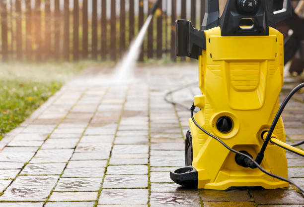 Best Playground Equipment Cleaning  in Jamestown, ND